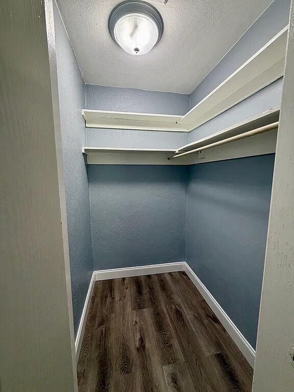 Building Photo - 401 S Mars Ave