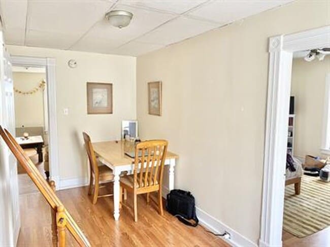 Building Photo - 54 Intervale Ave
