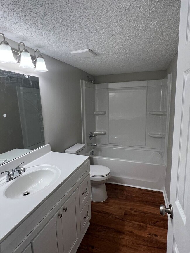 Building Photo - bg0716