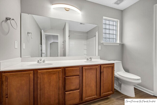 Building Photo - 3 BEDROOM GARDEN HOME IN ST ANDREWS AREA GATED COMMUNITY