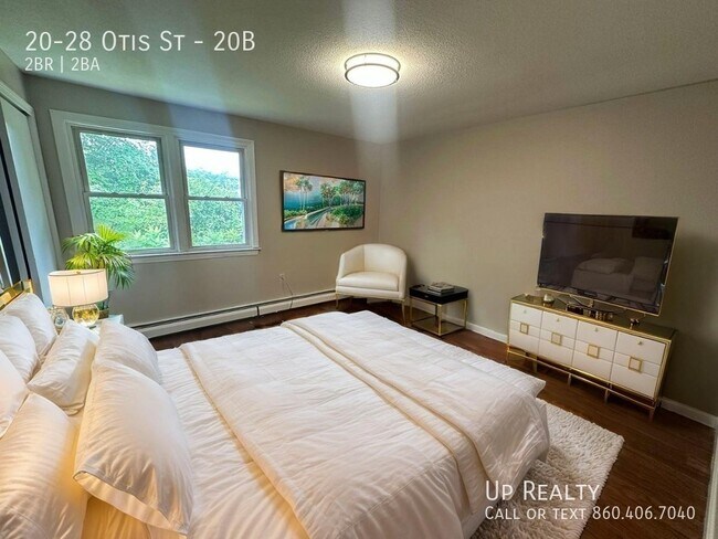 Building Photo - 20-28 Otis St-20B