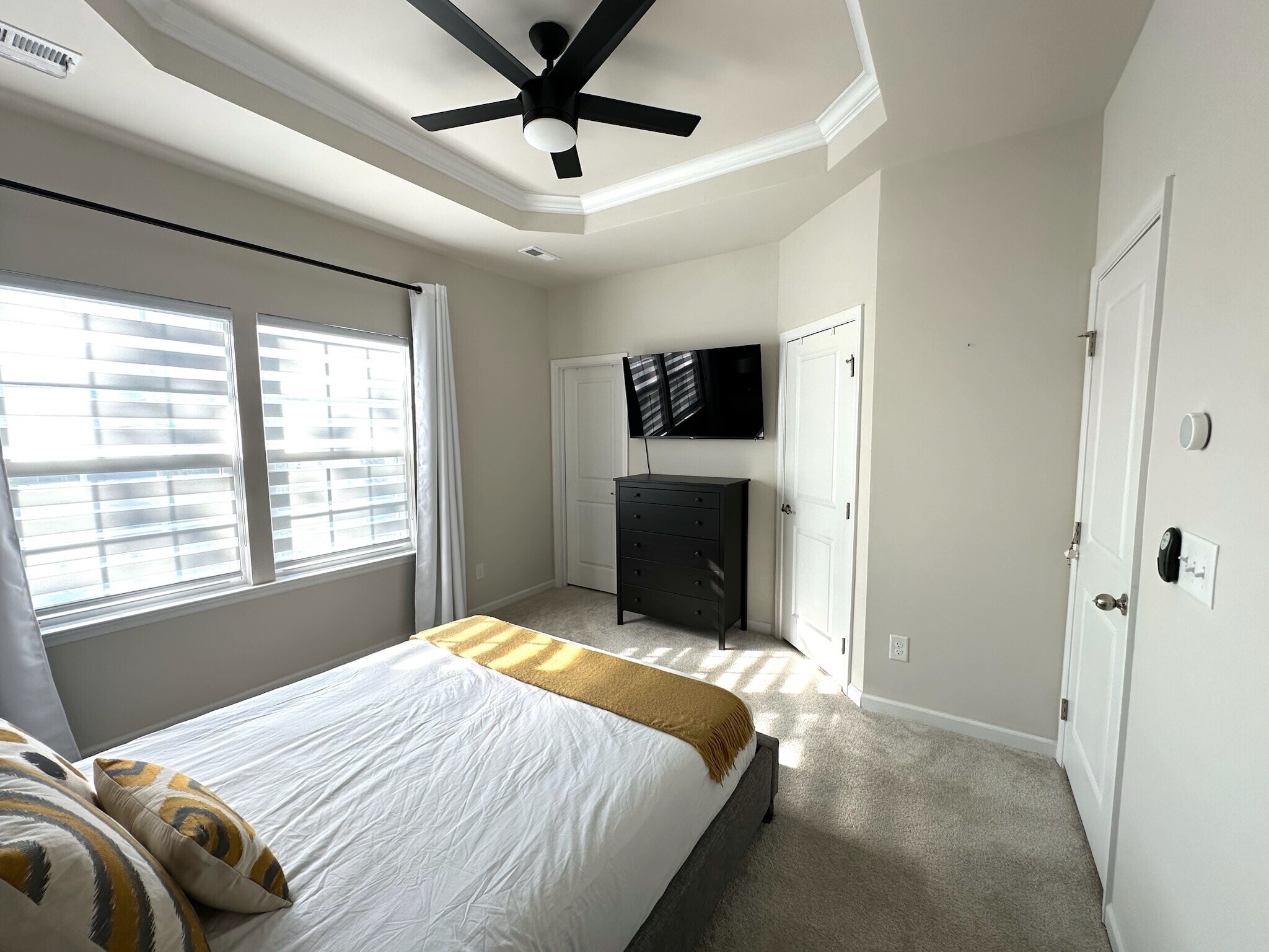 Walk in closet to left and bathroom on right - 4022 Edenborn Ln