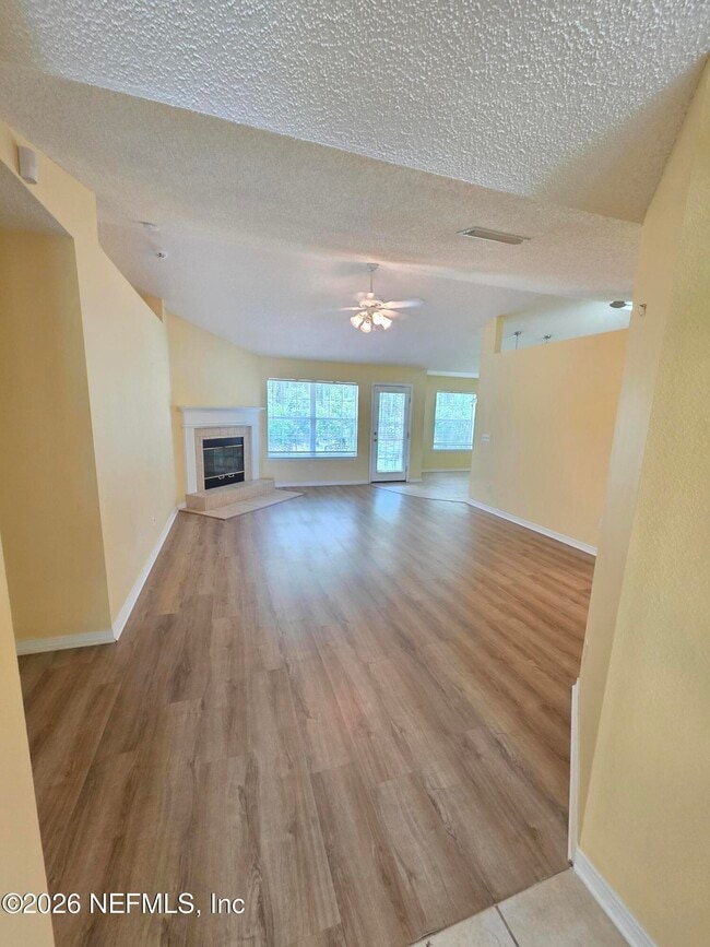 Building Photo - 1589 Guardian Ct