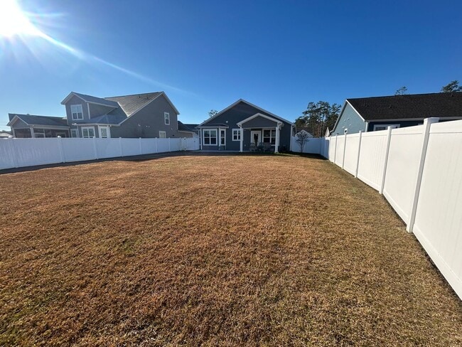 Building Photo - 585 Oyster Dr