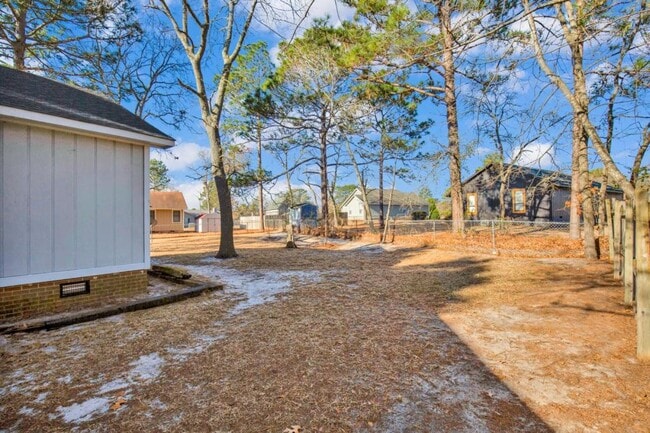 Building Photo - 3681 Highgate Dr