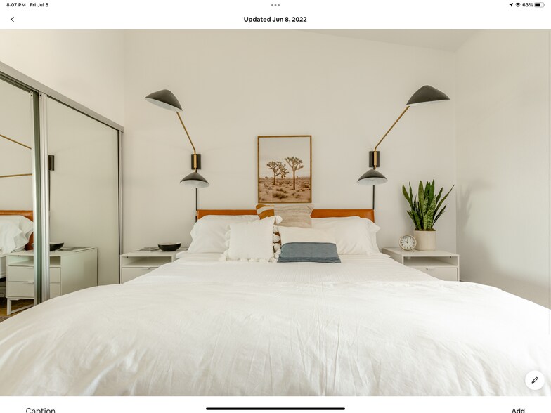 The King bed features an en-suite bathroom - 55513 Winged Foot