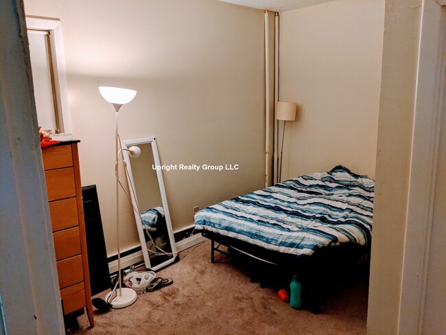 Building Photo - South Huntington Residence