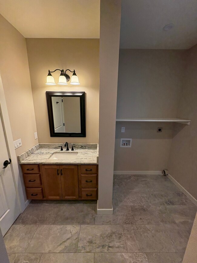 Building Photo - 20620 Pine Vista Dr