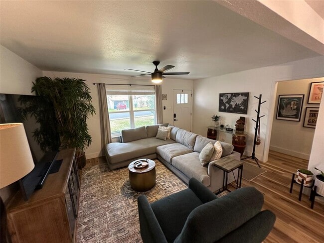 Building Photo - 5102 Greenheart Dr