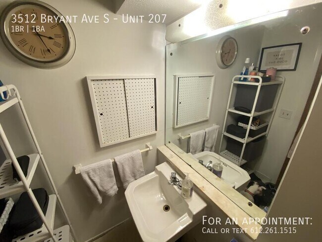 Building Photo - 3512 Bryant Ave S
