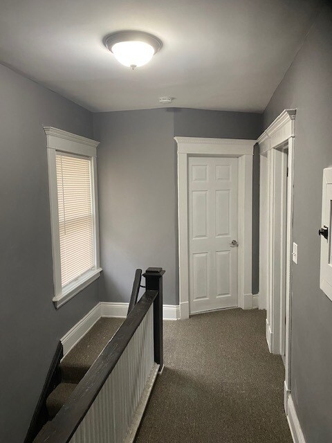 Upstairs landing - 2648 Robinwood Ave