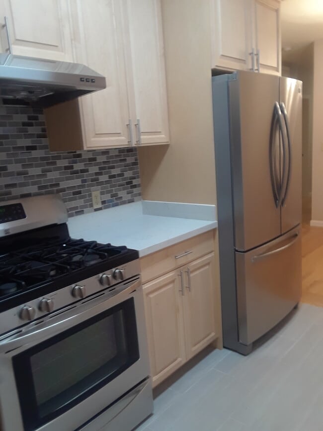 Building Photo - 473 34th Ave