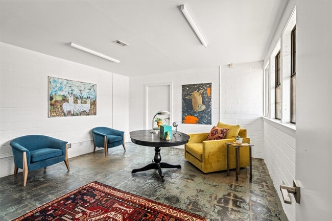 Building Photo - 5975 Armour Dr