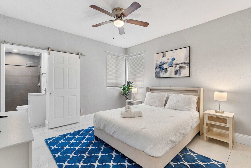 Building Photo - 2227 Cody St