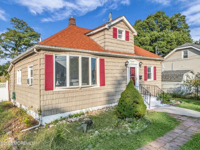 Building Photo - 177 Creek Rd