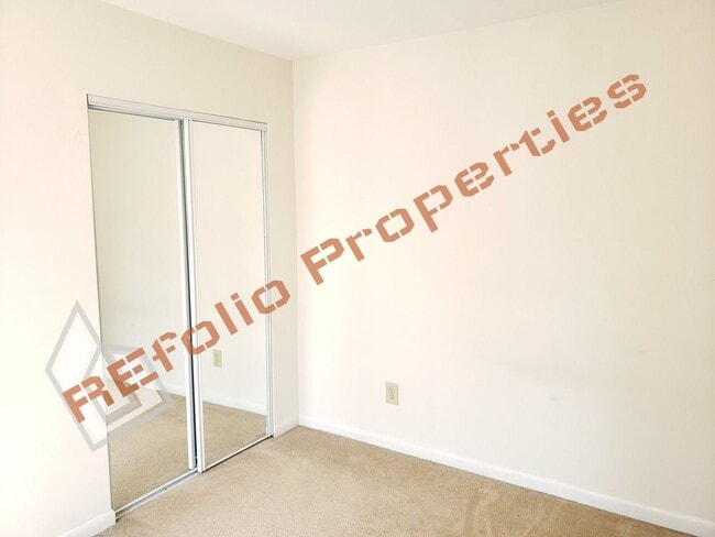 Building Photo - 143 Brookberry Cir