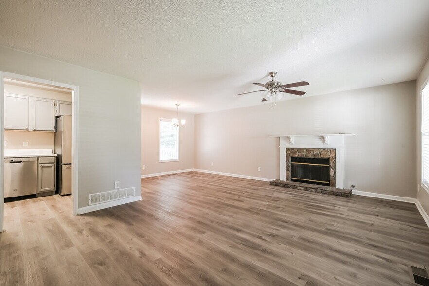 Building Photo - 116 Brentwood Ct