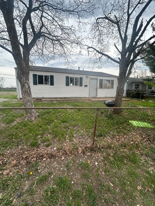 Building Photo - 1056 St Margaret Dr