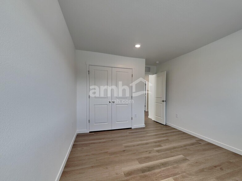 Building Photo - 26146 E Calhoun Pl