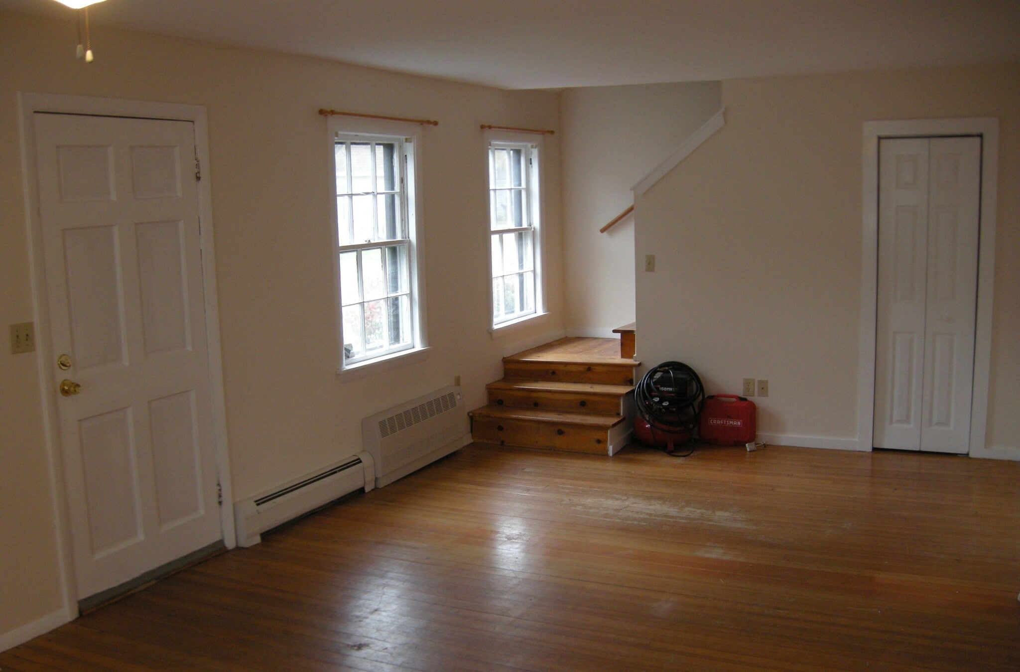 Building Photo - 32 Cromwell Street