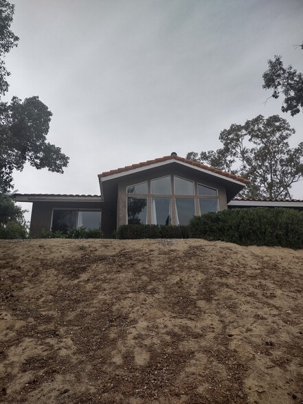Building Photo - 37850 De Portola Rd