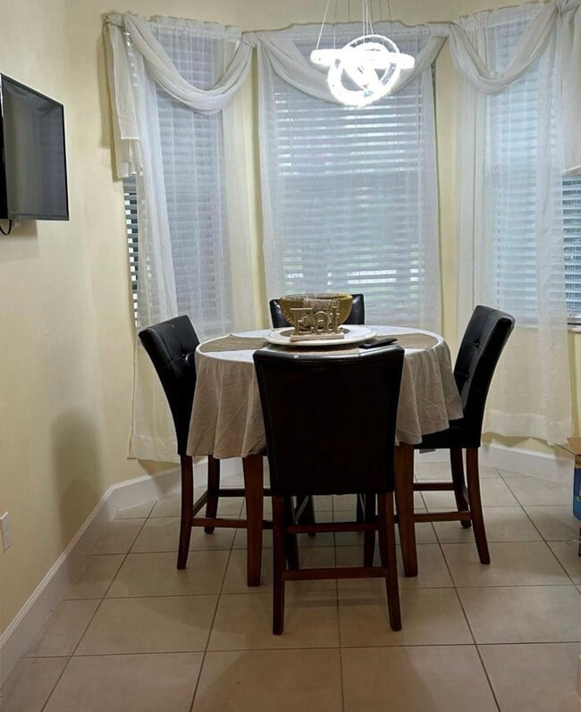 Building Photo - 11826 SW Brighton Falls Dr