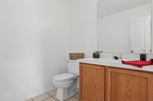 Building Photo - 14621 Lantern Dr
