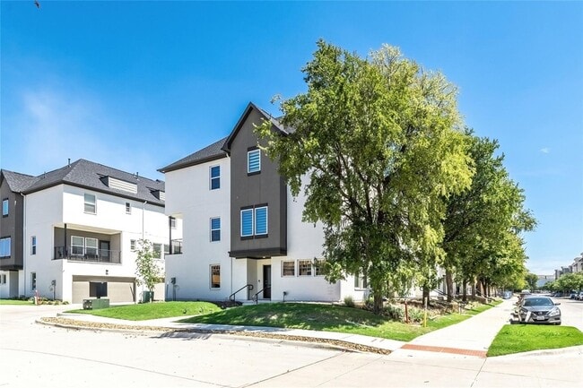 Primary Photo - 3301 Wynwood Dr