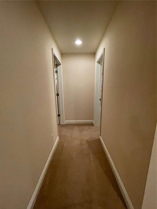 Building Photo - 1378 Greencrest Ct SW