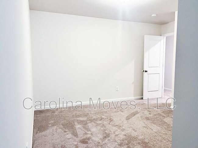 Building Photo - 15 Apollo View Ln