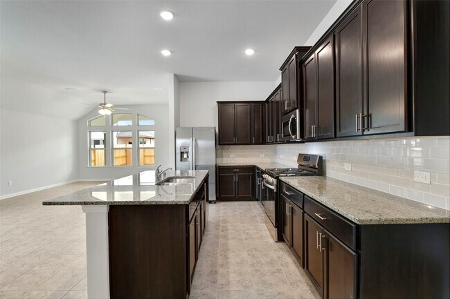 Building Photo - 2207 Villa Flora Ln
