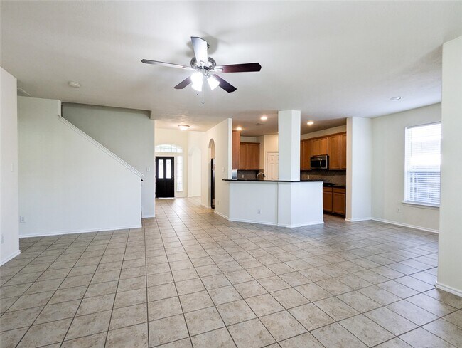 Building Photo - 6223 Summerfield Glade Ln