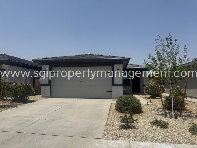 Primary Photo - 17322 W Country Club Terrace