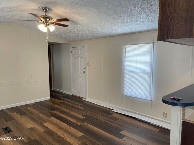 Building Photo - 1628 Buchanan St