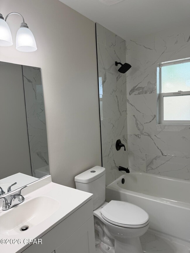 Building Photo - 2826 La Mesa Ave