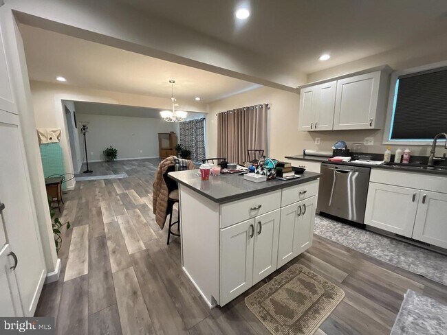 Building Photo - 13046 Monterey Ln