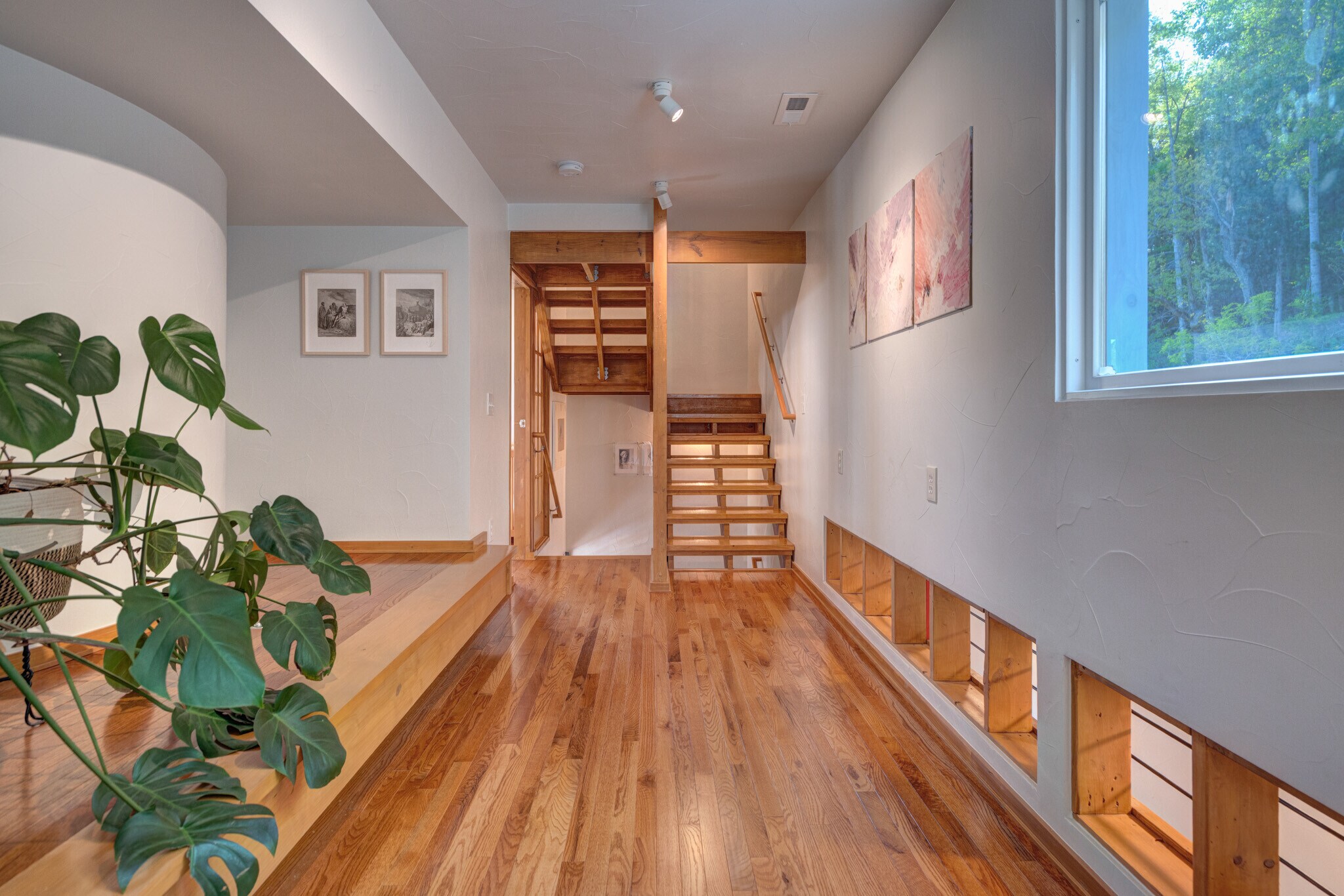Second Floor Hall - 300 John Lemley Ln