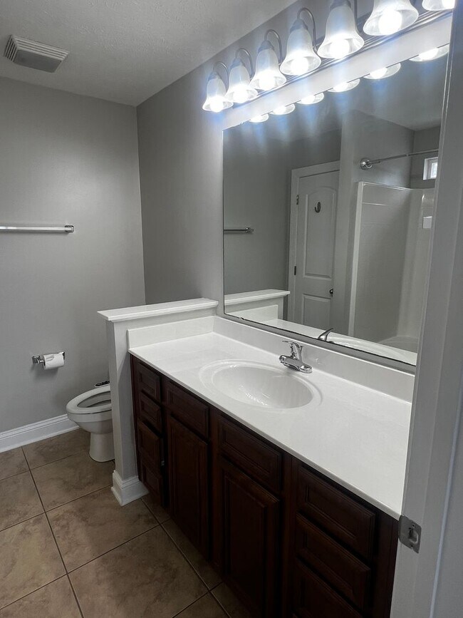 Building Photo - JULY SPECIAL !!! $150.00 OFF YOUR FIRST 2 ...