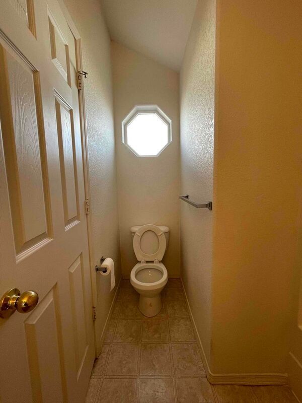 Building Photo - 451 Stardust Ct