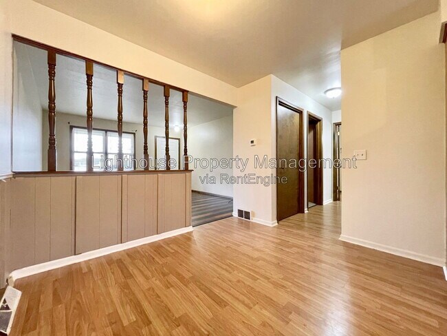 Building Photo - 8128 20th Ave