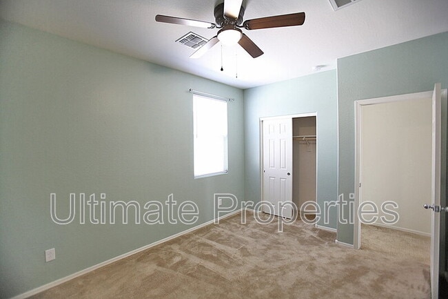 Building Photo - 11538 W Redfield Rd