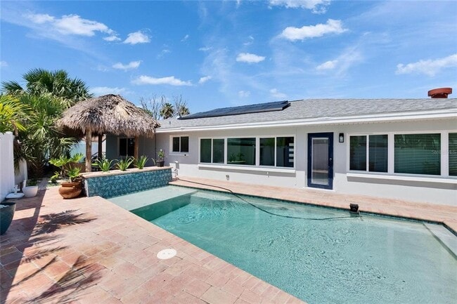 Building Photo - 1492 Sea Gull Dr S