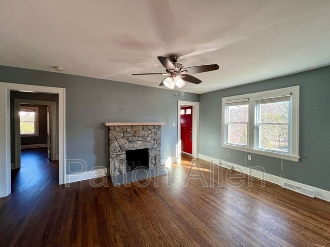 Building Photo - 20 Bell Rd