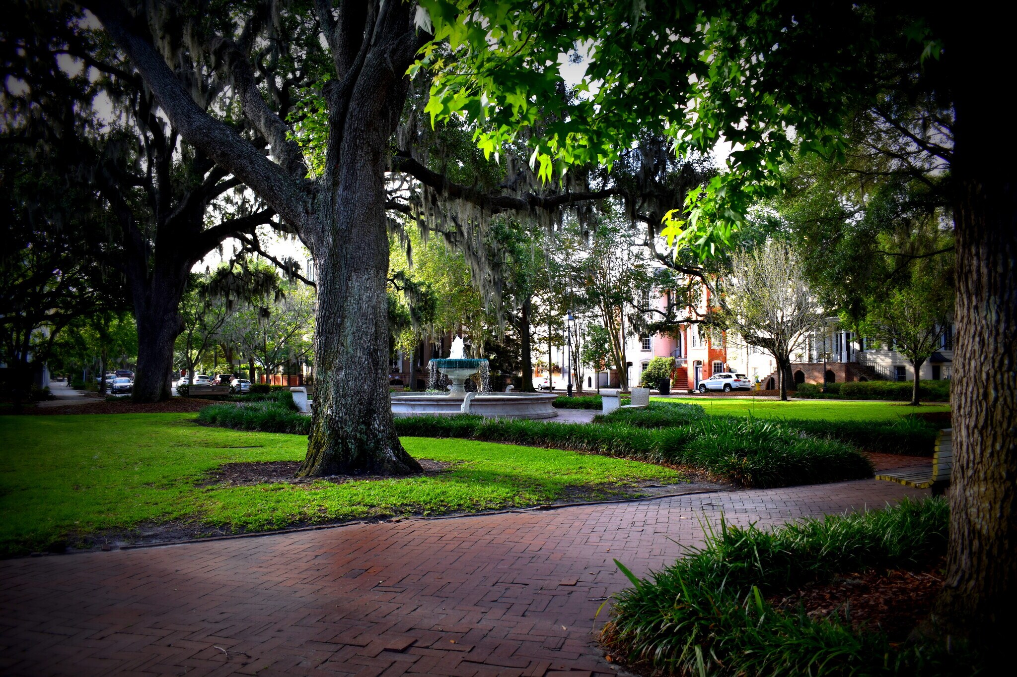 Park nearby - 101 W Oglethorpe Ave