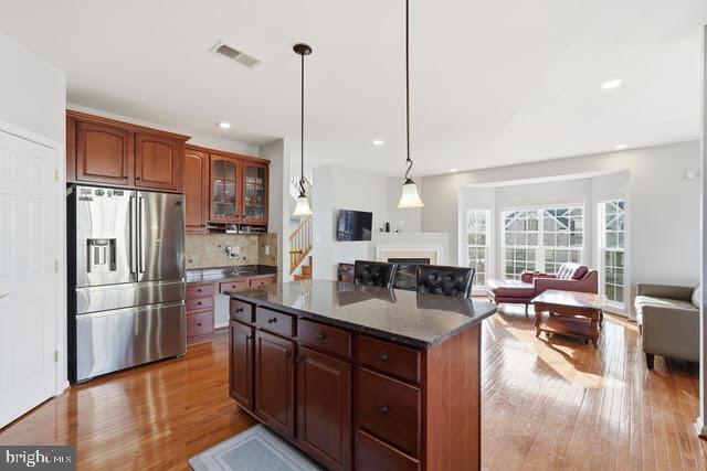 Building Photo - 43281 Goosefoot Square