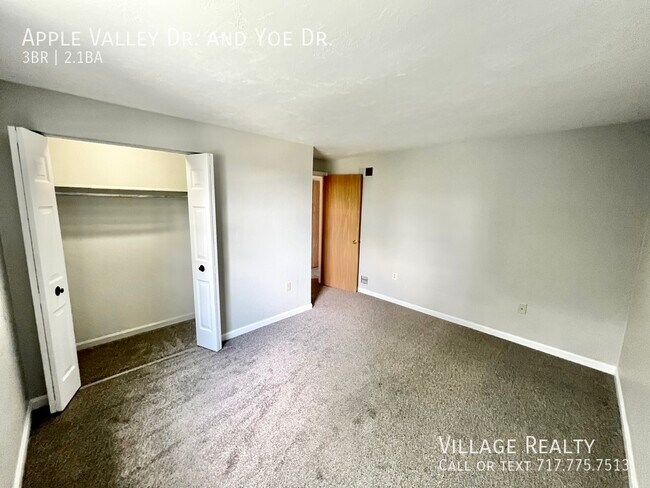 Building Photo - 914 Apple Valley Dr