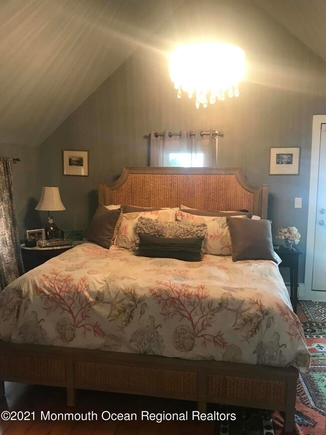 Building Photo - 24 Embury Ave