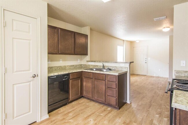 Building Photo - 3643 Apache Meadows Drive