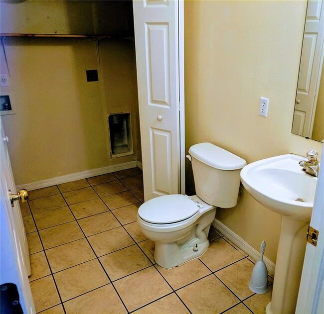 Building Photo - 3330 Spy Tower Ct