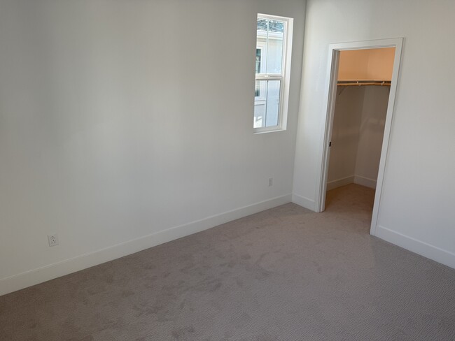 Building Photo - 2928 Liscum St